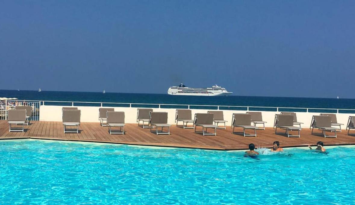 La Mia Terrazza Sul Mare - Mared'Amare Appartement Bari Buitenkant foto